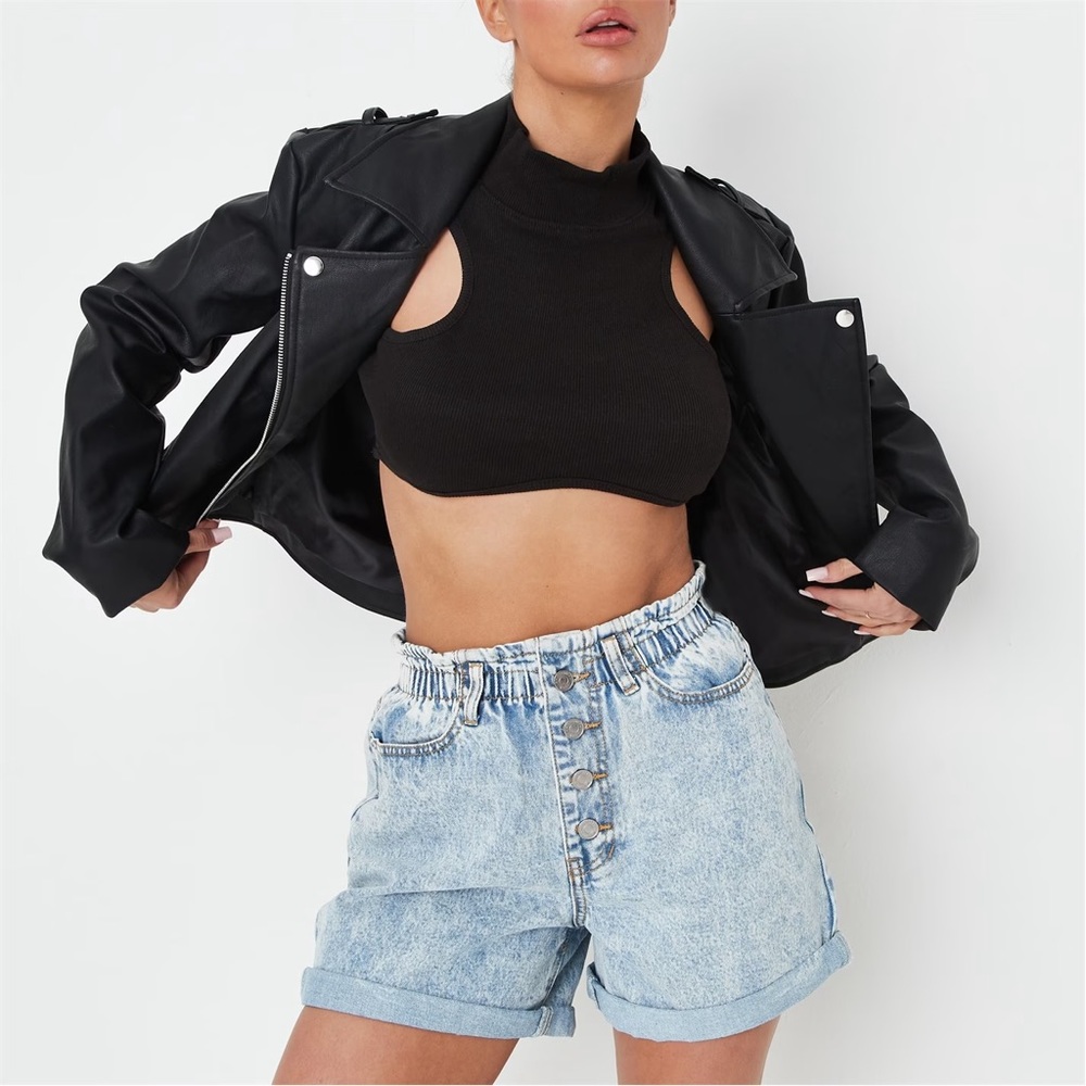 MISSGUIDED - Button Paperbag Waist Denim Shorts - Picture 3 of 14